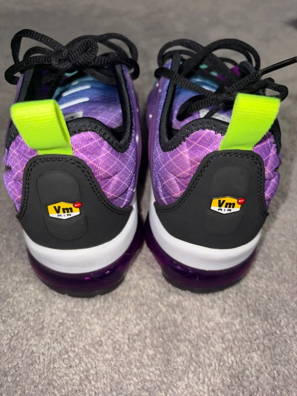 Nike Vapormax Plus - Picture 4 of 5